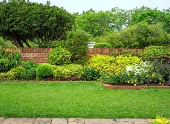 landscaping services Kettering